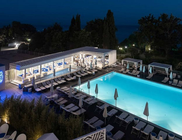 Услуги и развлечения